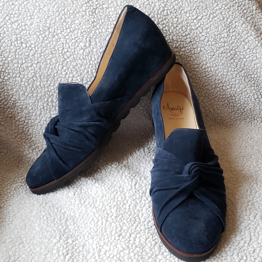 Amalfi Valeria twist wedge loafer in blue suede size 12